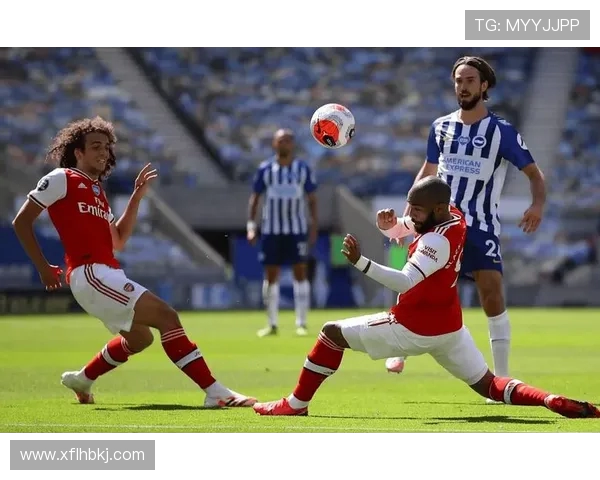 中部海岸海员与西悉尼的激烈对决展现足球魅力与团队精神 中部海岸海员与西悉尼的激烈对决展现足球魅力与团队精神