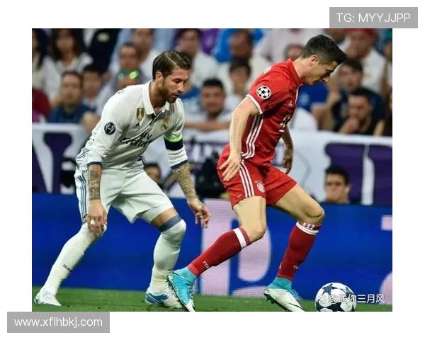 莱万重返安联球场遭拜仁球迷嘘声四起引发忘恩负义争议