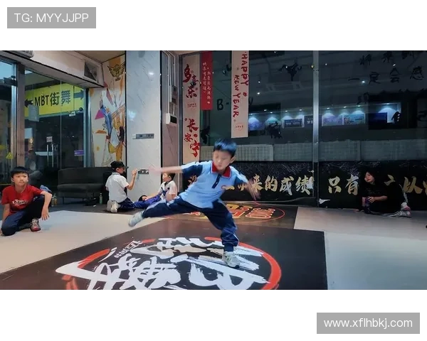 重庆街舞队与广州街舞队赛后复盘团队协作的精彩瞬间与经验分享